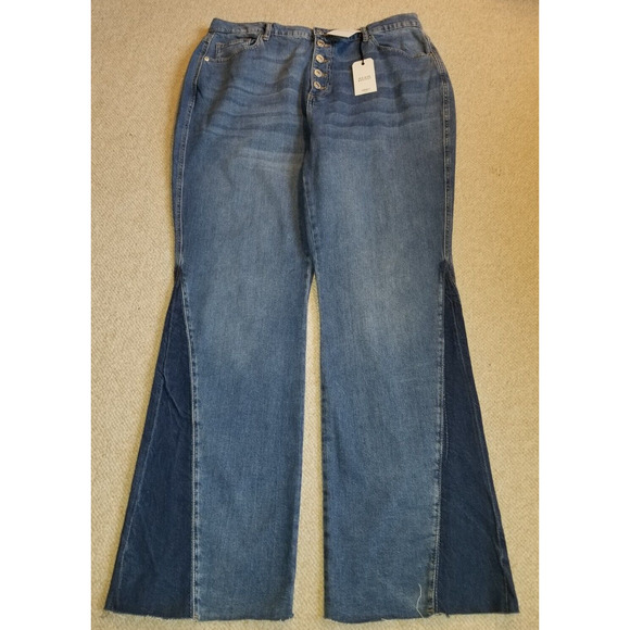 NWT Womens Jeans-FOREVER 21-blue two-tone denim "Mid Rise Slim Fit Bootcut"-14 - Picture 1 of 7
